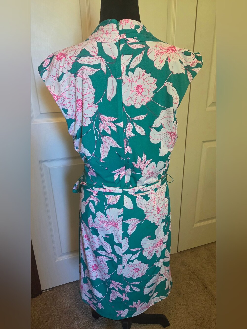 Eliza J Emerald Green Pink Dress Sleeveless Floral Print Fit & Flare Size 12 NEW - Picture 4 of 13